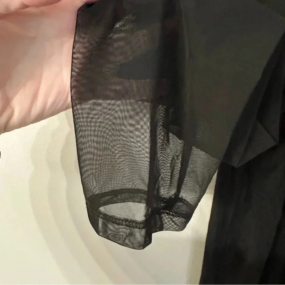 Carmen Marc Valvo Women's Black Lace/Sheer Arms and Chest Details Size 2X GUC - Picture 5 of 7